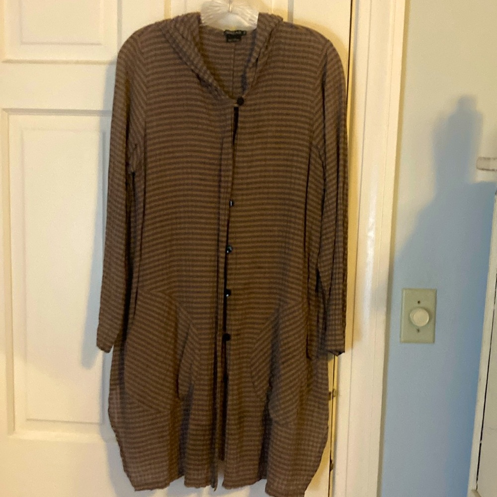 Grizas silk and cotton crinkle fabric tan and gray tunic fits medium or small